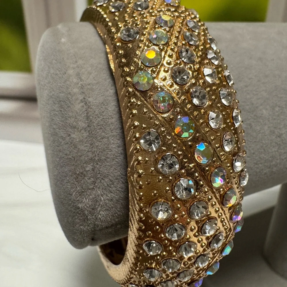 Boutique Gold Crystal Bangle Bracelet - Picture 5 of 17